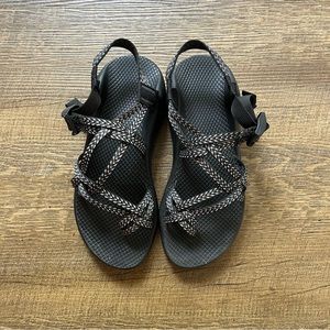 Chaco Women’s ZX/2 Classic Sandals Size 9 Black White Hiking Beach Toe Strap